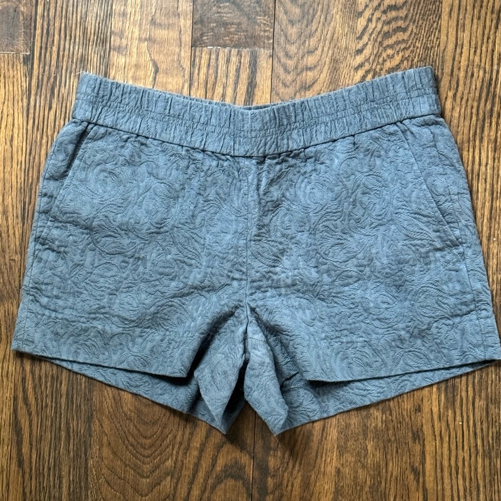 J.Crew Women’s blue embossed shorts with pockets